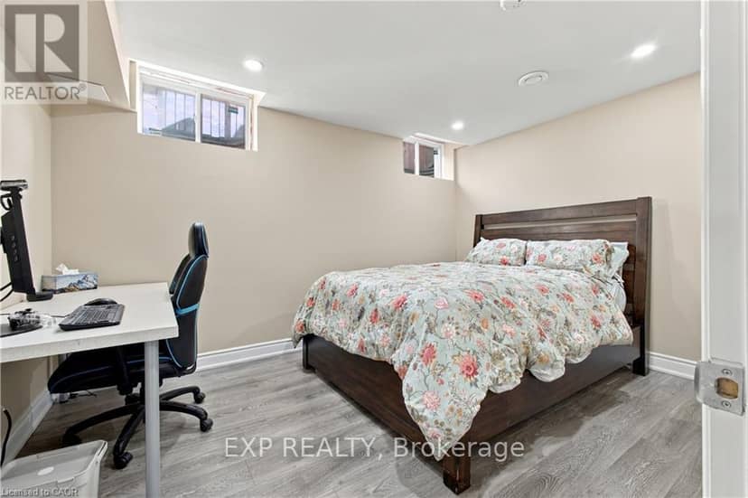 24 - 3275 Stalybridge Drive — photo 31 of 40
