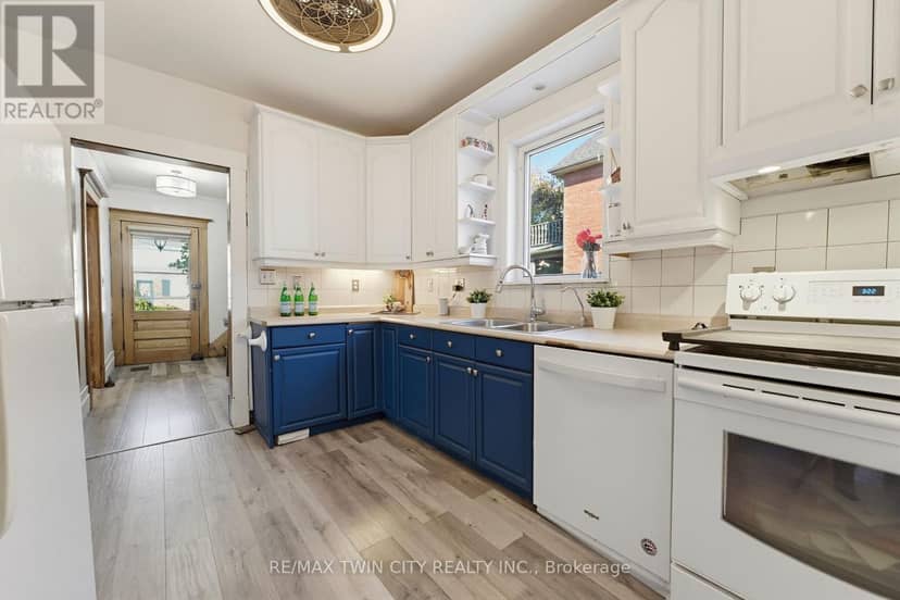540 Vine Street — photo 12 of 38