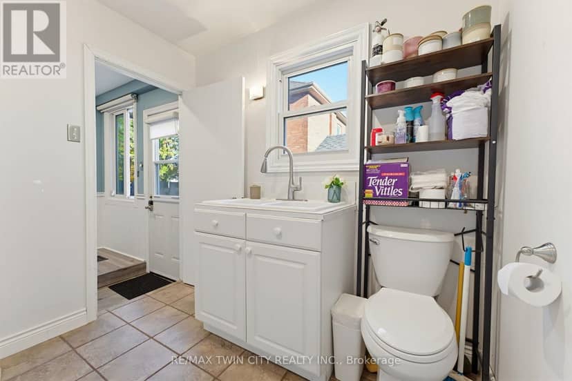 540 Vine Street — photo 18 of 38