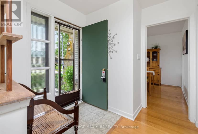 41 Strathavon Drive — photo 5 of 37