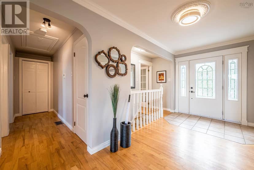 1724 Crowell Road — photo 11 of 40