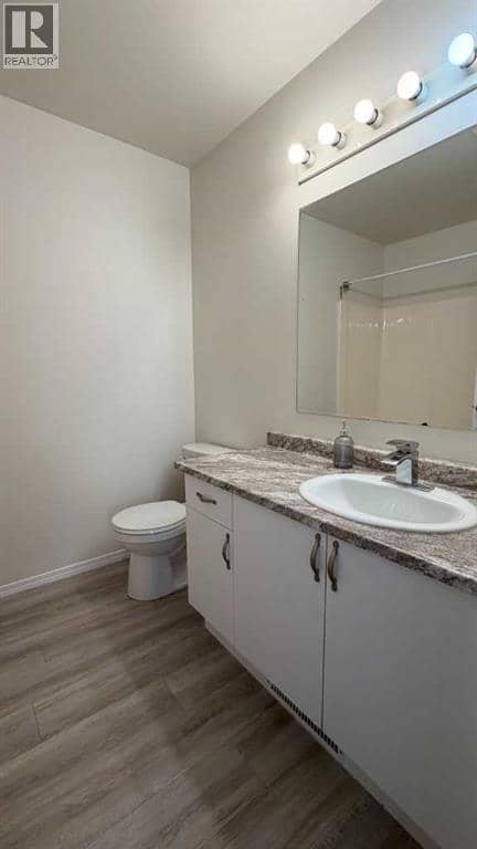 7215 105 Street — photo 19 of 21