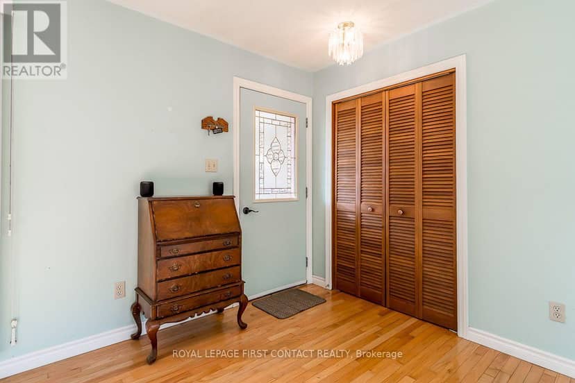 224 Christopher Street, Clearview, photo 7