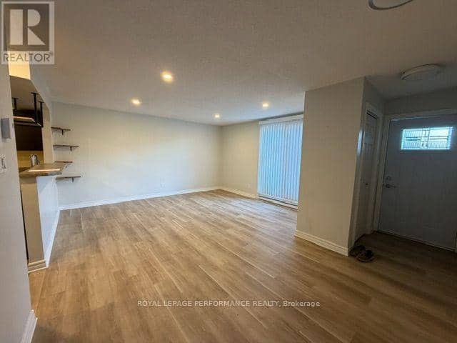 22 - 1250 McWatters Road — photo 13 of 40