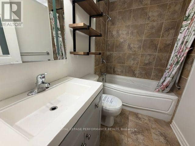 22 - 1250 McWatters Road — photo 28 of 40