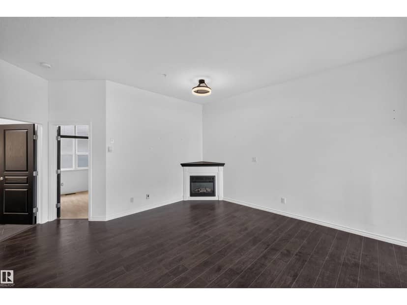 #412 9503 101 AV NW — photo 10 of 40