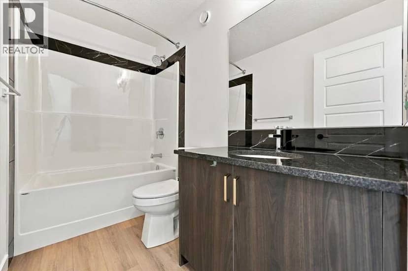 52 Corner Glen Square NE — photo 14 of 22