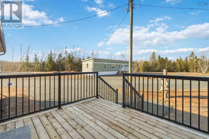 8 Pebble Lane — photo 33 of 34