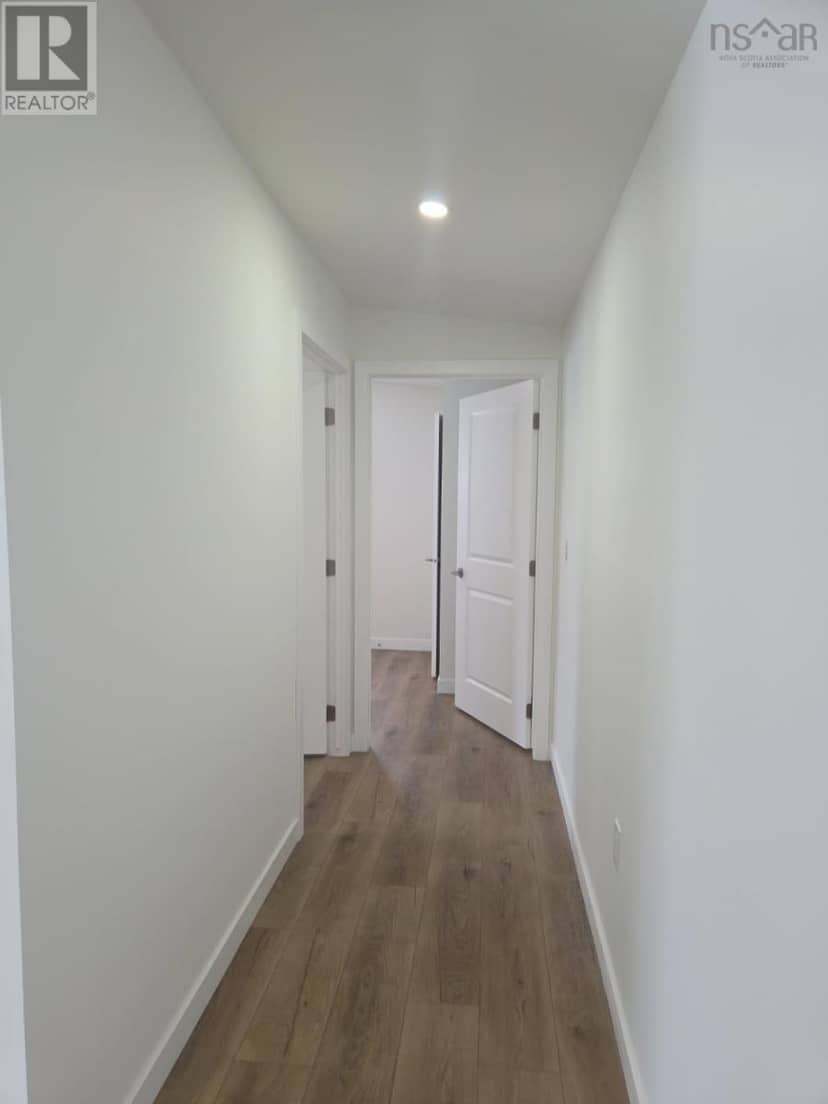 9 Pebble Lane — photo 13 of 23