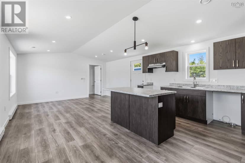 7 Pebble Lane — photo 22 of 29