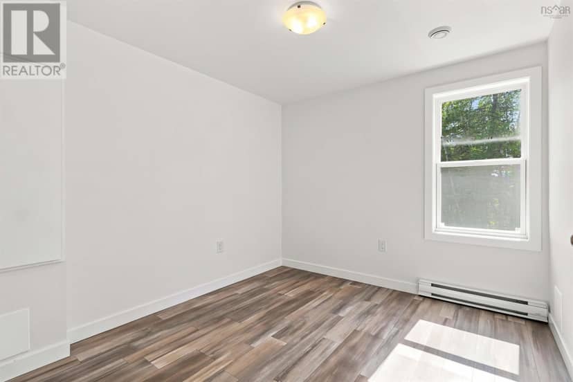 11 Pebble Lane — photo 32 of 36