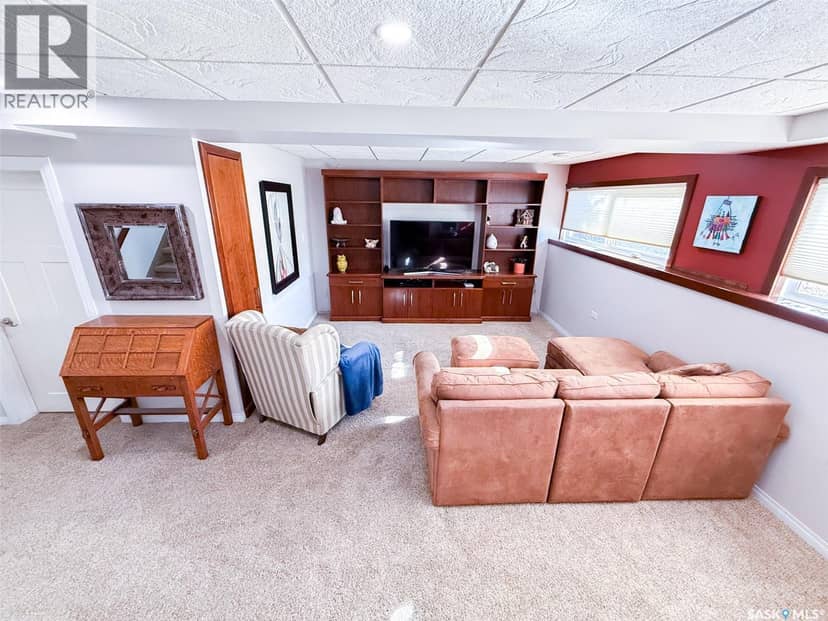 1105 Riverview CRESCENT — photo 34 of 40