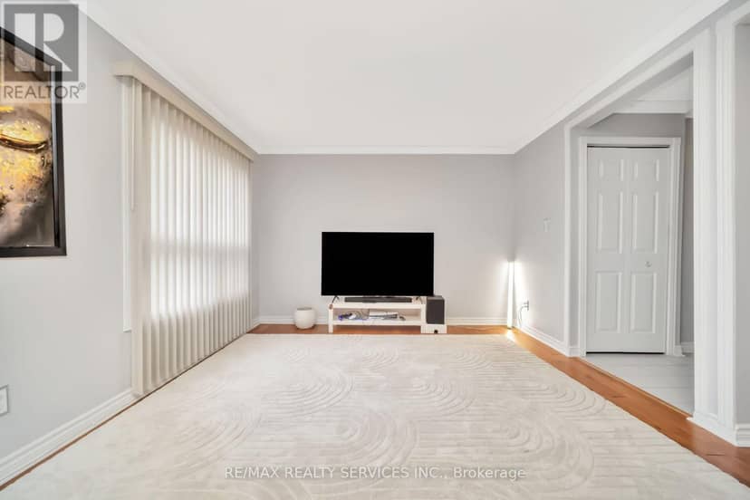 68 - 68 Baronwood Court — photo 12 of 40