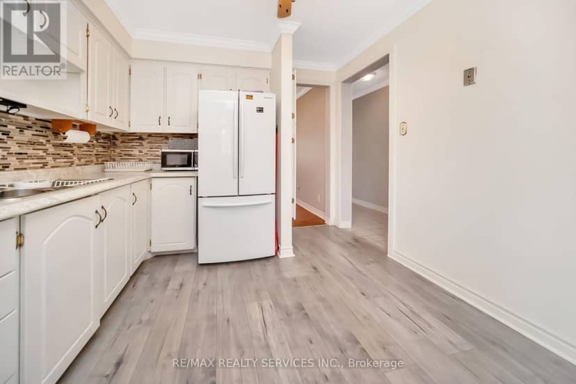 68 - 68 Baronwood Court — photo 32 of 40