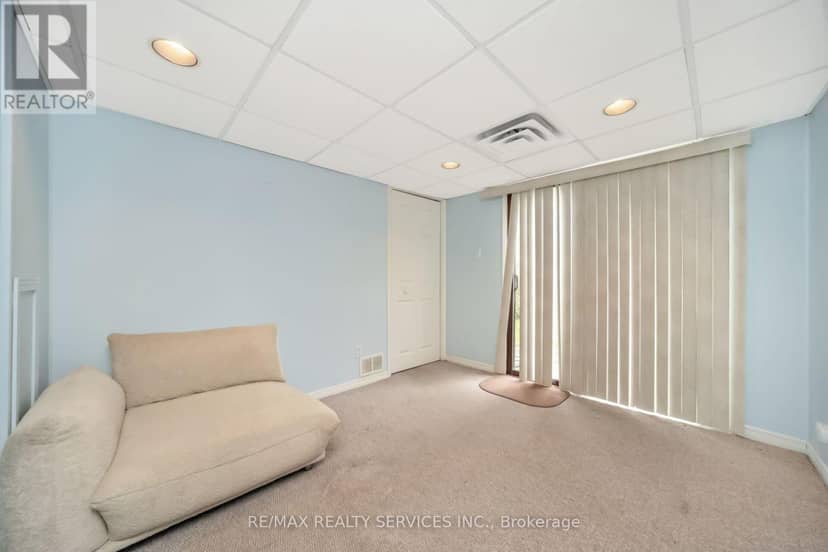 68 - 68 Baronwood Court — photo 34 of 40