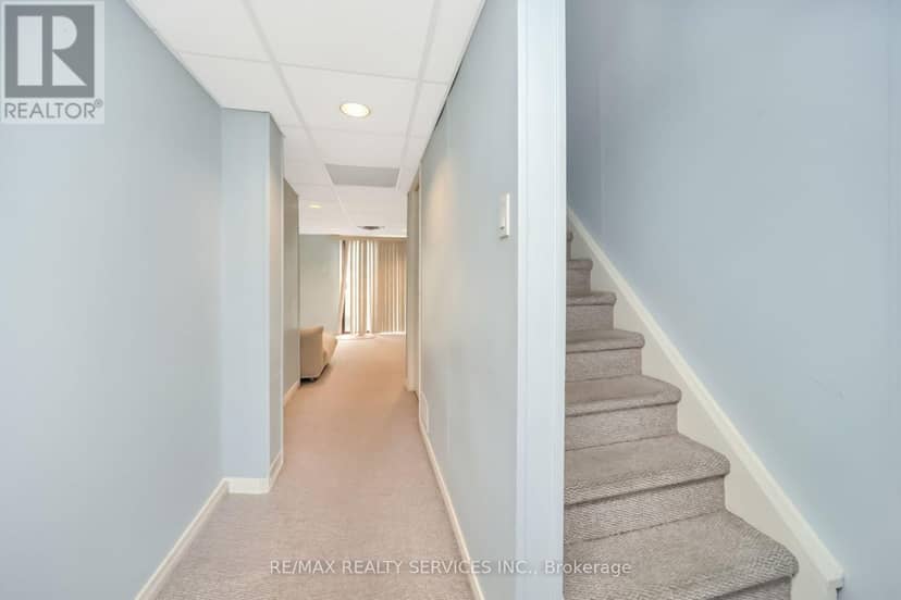 68 - 68 Baronwood Court — photo 36 of 40