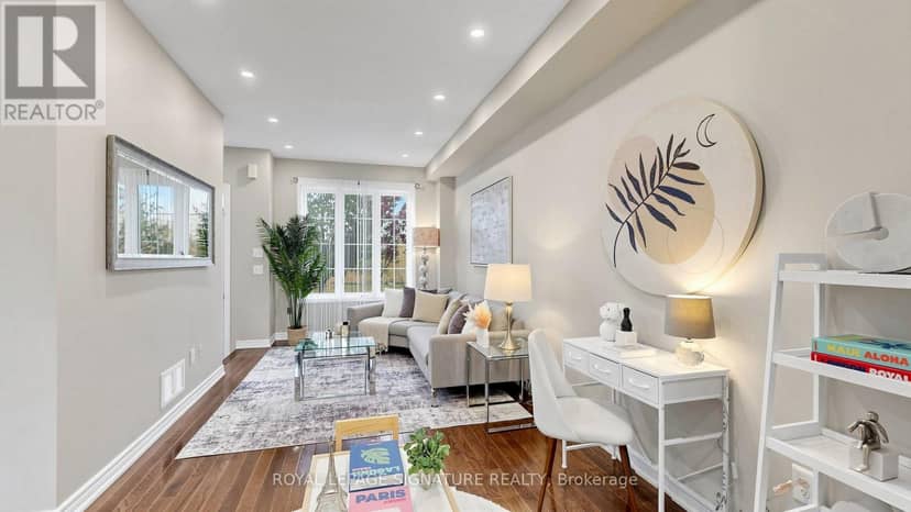 1754 Donald Cousens Parkway, Markham, photo 2