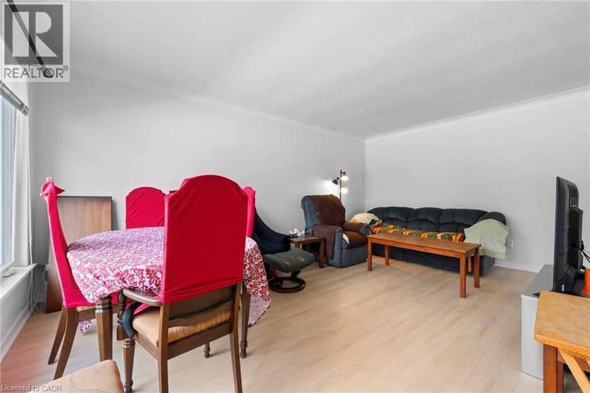 23 HOMEWOOD Avenue, Simcoe, photo 7