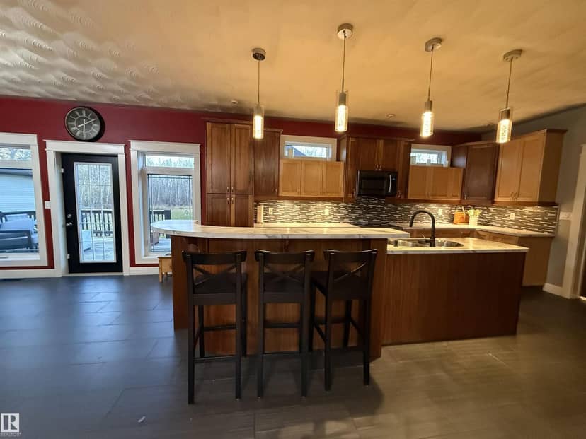 21126 Twp Rd 494 — photo 12 of 40