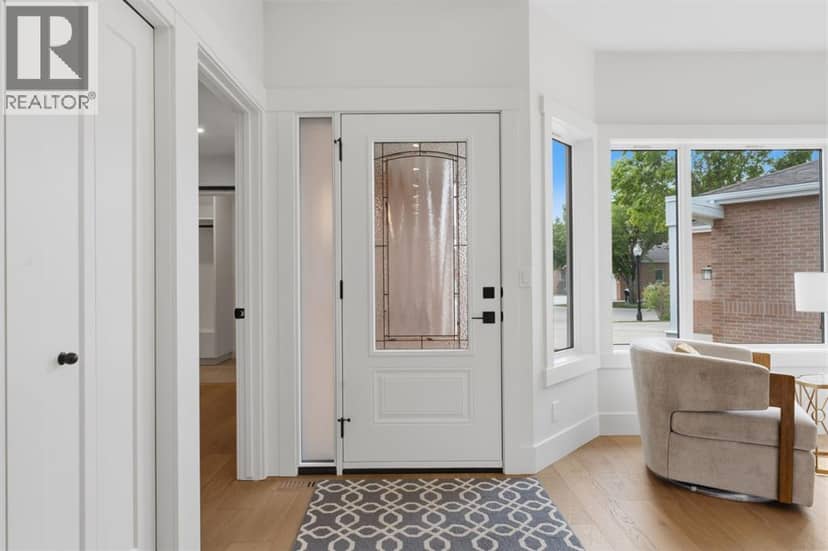 12 Prominence Point SW, Calgary, photo 3