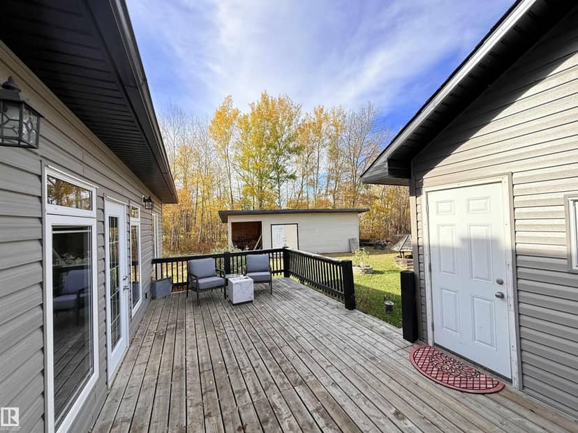 21126 Twp Rd 494 — photo 38 of 40