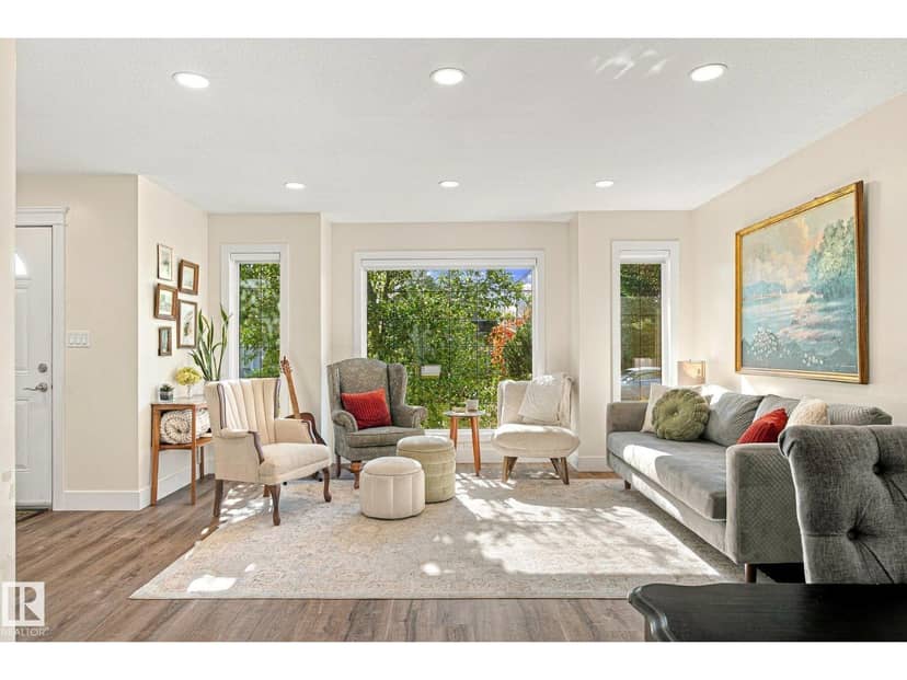 1908 36 AV NW, Edmonton, photo 2