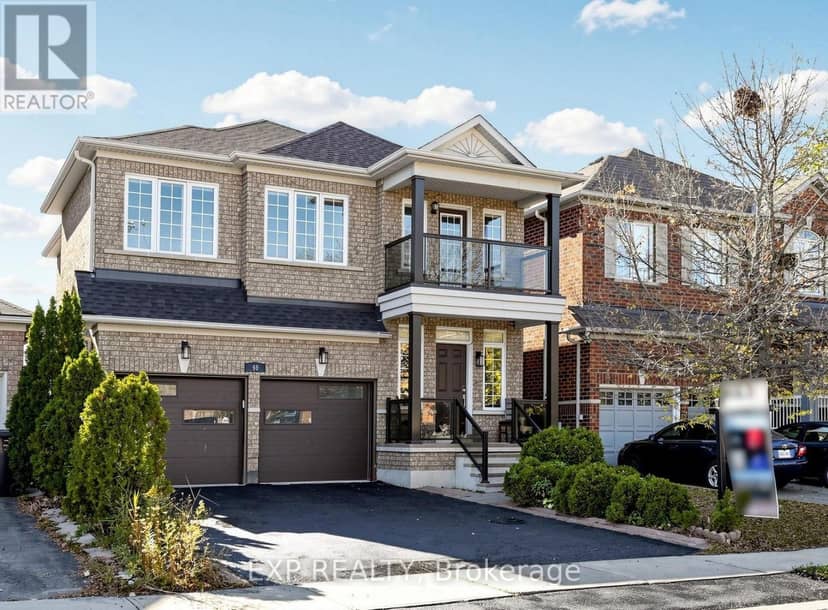 49 Harbourtown Crescent, Brampton, photo 2
