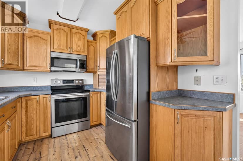 704 Norfolk AVENUE — photo 11 of 40