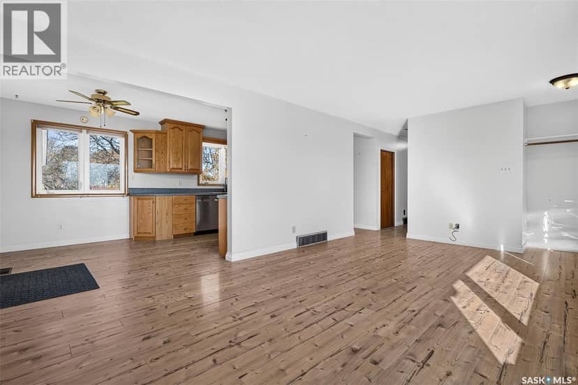 704 Norfolk AVENUE — photo 18 of 40