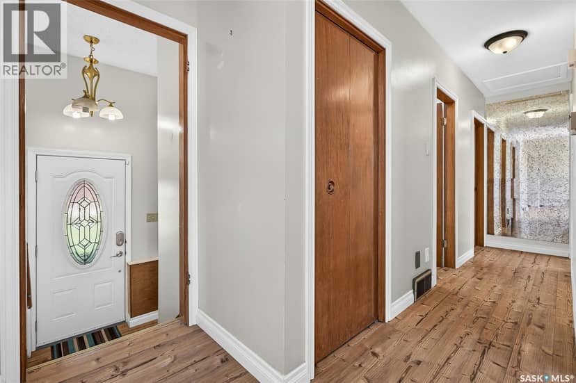 704 Norfolk AVENUE — photo 24 of 40