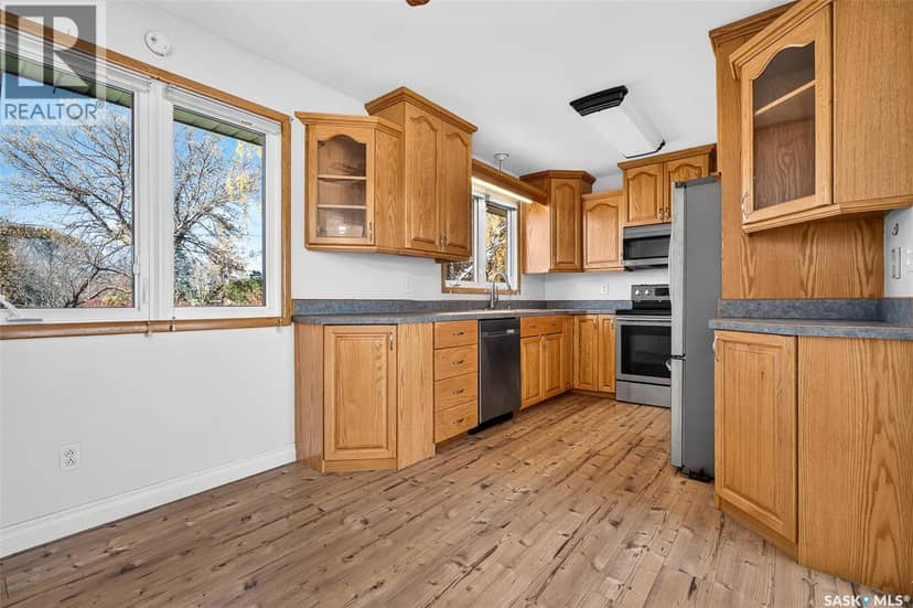 704 Norfolk AVENUE, Chamberlain, photo 3