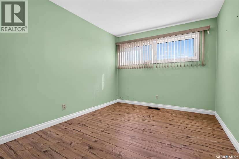 704 Norfolk AVENUE — photo 32 of 40