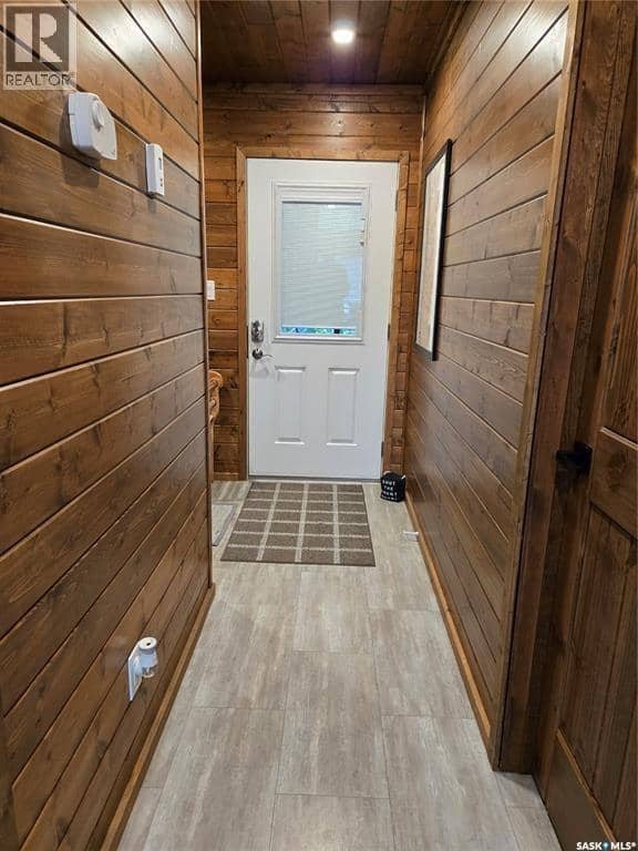 106 Lakeview DRIVE — photo 18 of 40