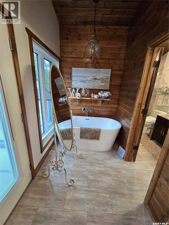 106 Lakeview DRIVE — photo 26 of 40
