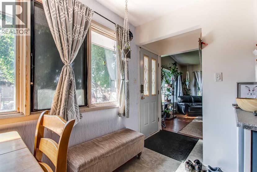 362 7 Street NW, Medicine Hat, photo 8