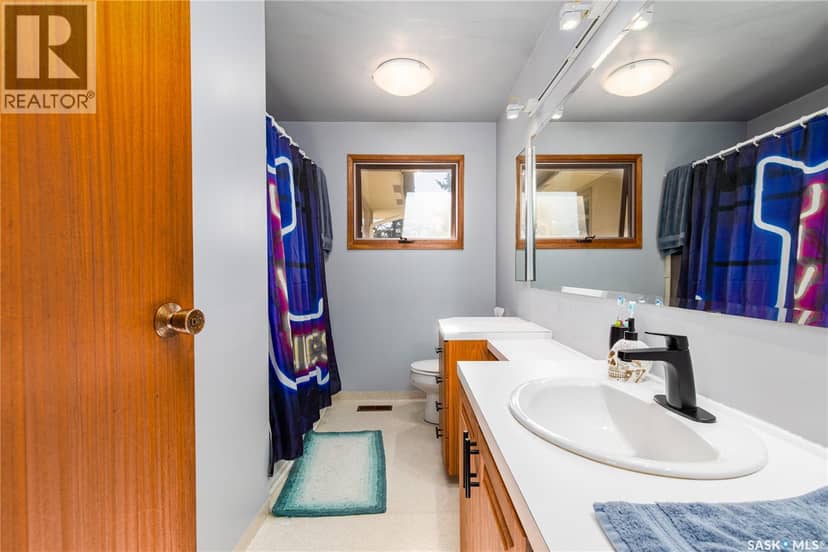 915 Normandy DRIVE — photo 27 of 40