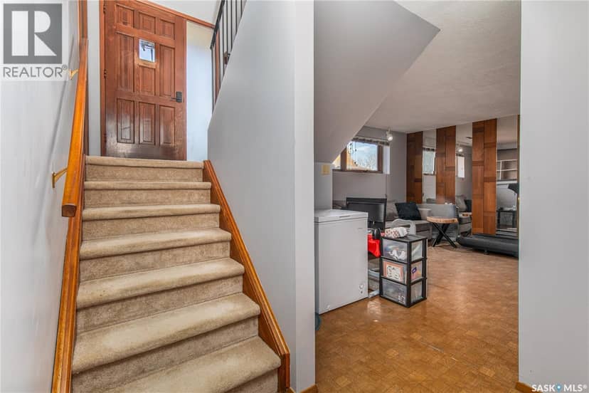 915 Normandy DRIVE — photo 32 of 40