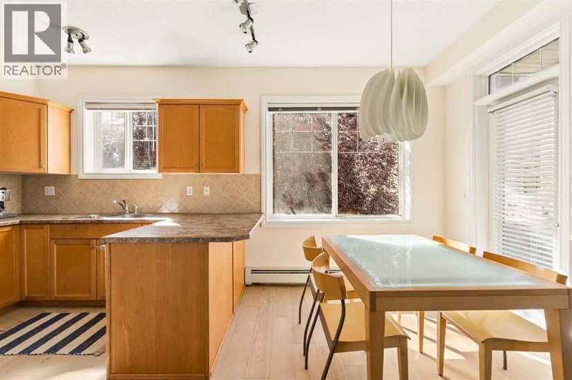 310, 2411 Erlton Road SW, Calgary, photo 3