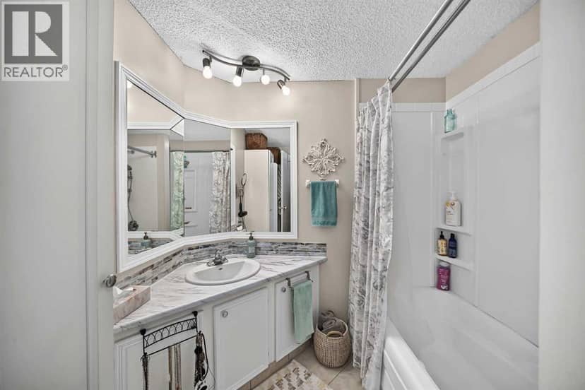3221 Burroughs Manor NE — photo 18 of 40