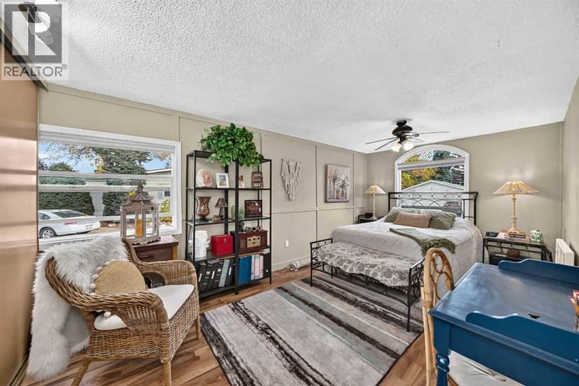 3221 Burroughs Manor NE — photo 21 of 40