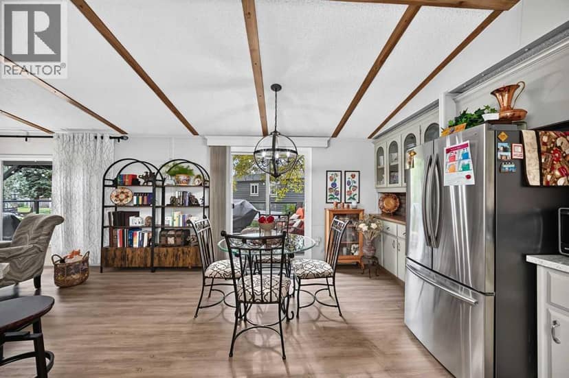 3221 Burroughs Manor NE — photo 10 of 40