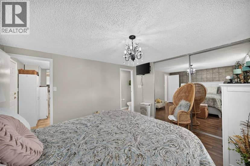 3221 Burroughs Manor NE — photo 17 of 40
