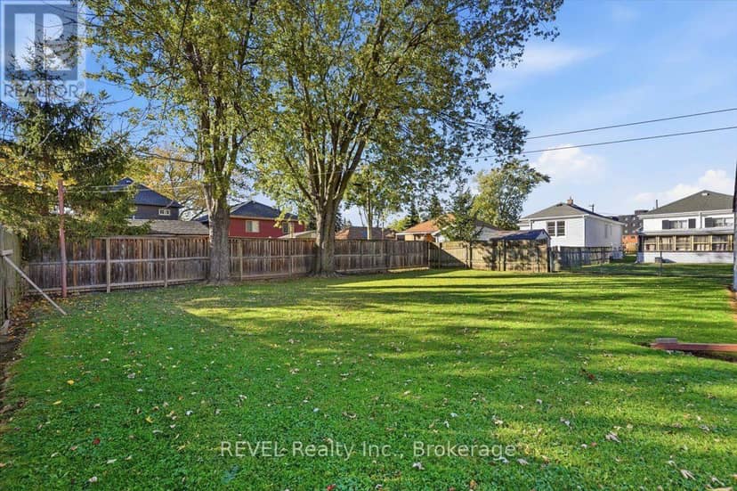 294 Wellington Street — photo 13 of 40