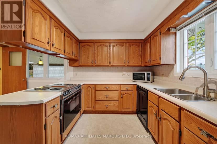 420 Anthony Street, Cornwall, photo 4