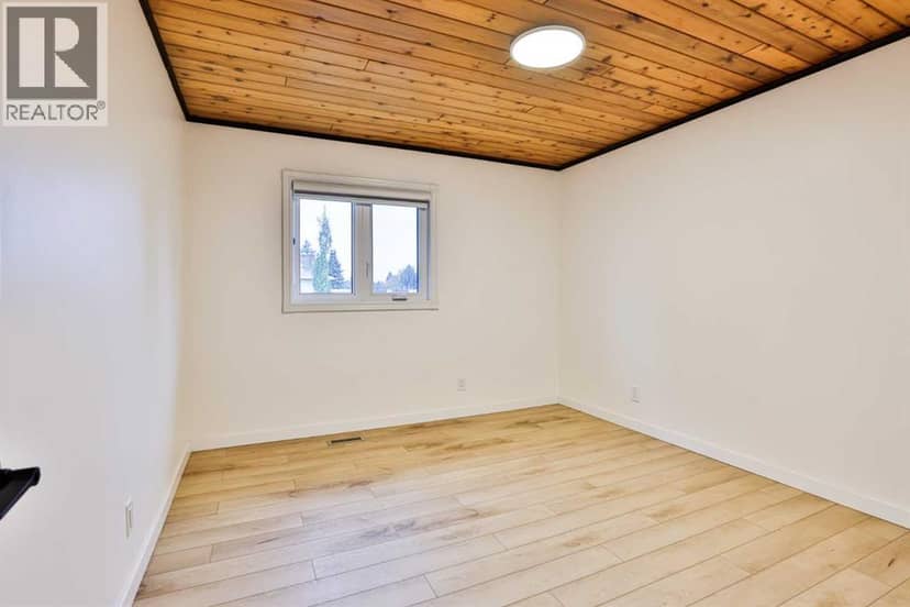 88 Lafayette Boulevard W — photo 20 of 39