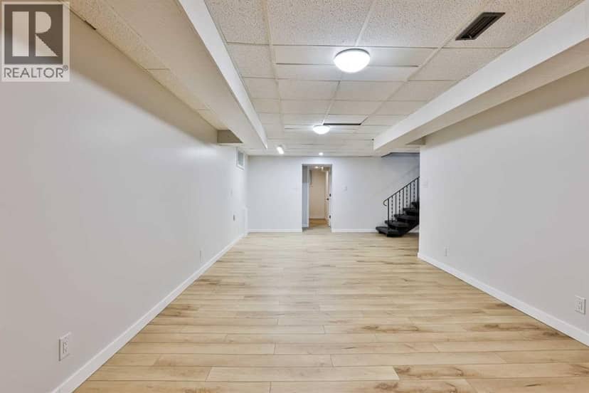 88 Lafayette Boulevard W — photo 26 of 39