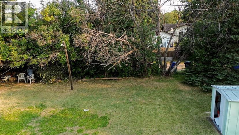 3830 46 Street — photo 23 of 37