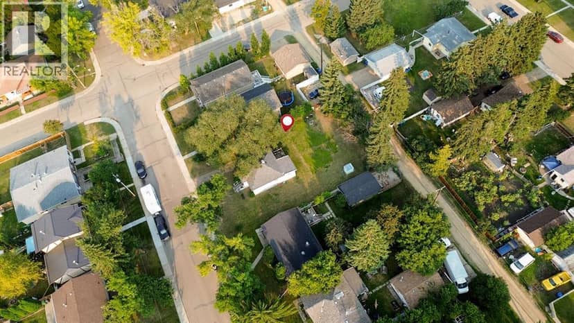 3830 46 Street — photo 32 of 37