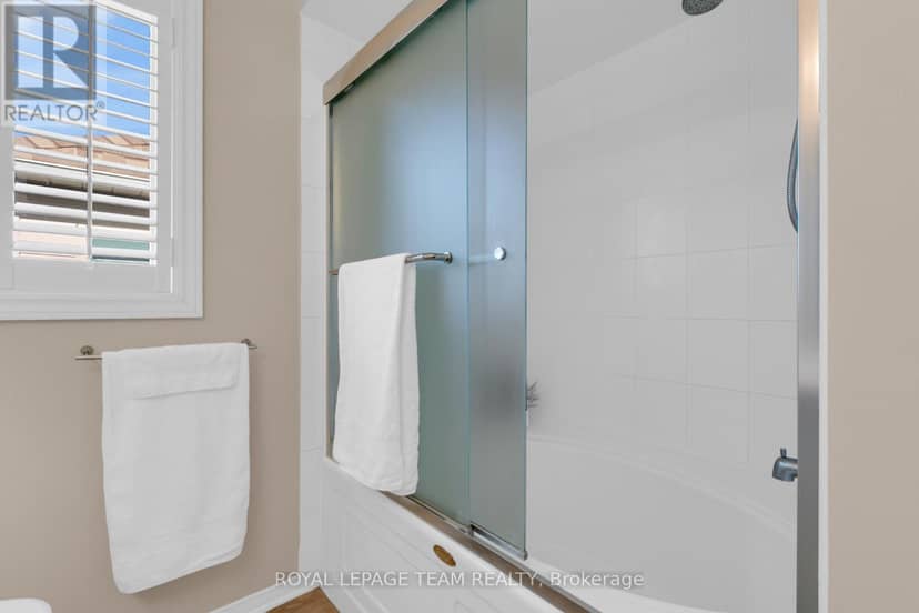 28 Appledale Drive — photo 31 of 40