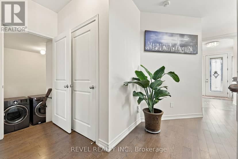 97 Narbonne Crescent — photo 10 of 40